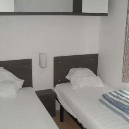 Camping De La 3*